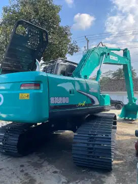 Excavator kobelco sk200-8 thn 2016