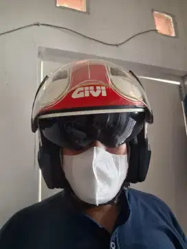 helm givi keren