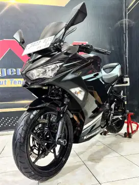 All-New NINJA 250cc ABS KEYLES km 11rb. Anugerah Motor rungkut tengah