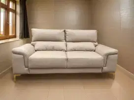 Sofa kulit Kringle 2 seater Informa murah aja kaki stainless