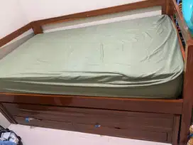 Divan Kayu Jati 200 x 120 Tingkat + Laci