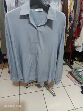 Kemeja dan blouse trif Korea