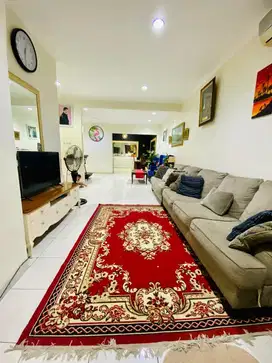Di jual rumah cantik 2lt di aralia siap pakai Harapan Indah Bekasi