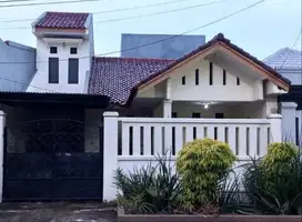 Jual Rumah Luas di Perum VILLA INDAH PERMAI BEKASI UTARA (B1235)