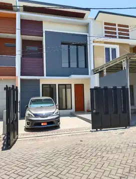 RUMAH 2LANTAI GRAND ROYAL REGENCY WAGE ALOHA SIDOARJO