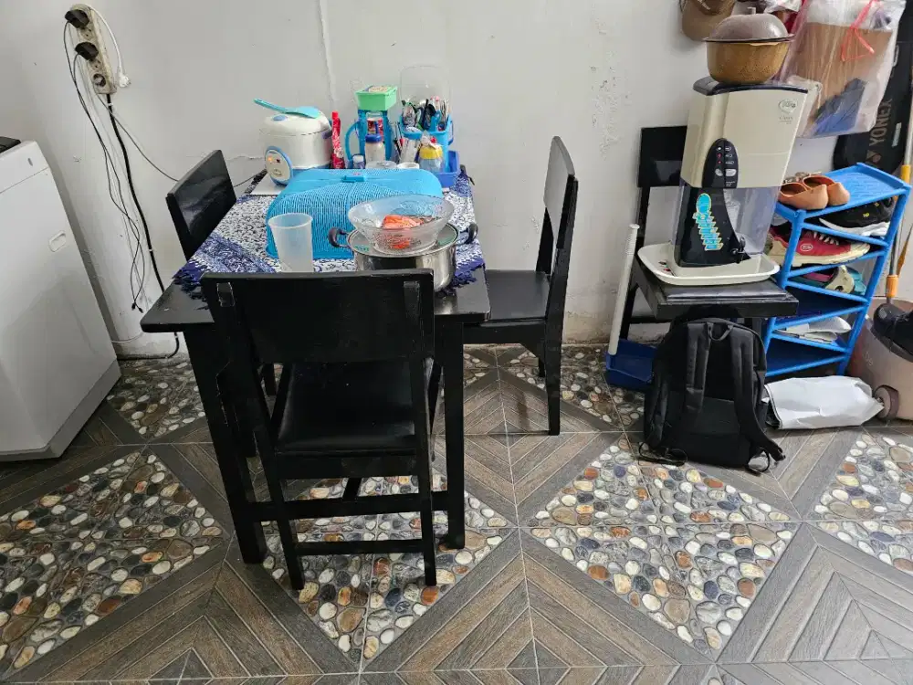 Meja Makan Kayu warna HITAM