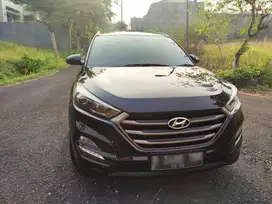 HYUNDAI TUCSON GLS 2016  HITAM