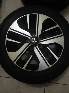 VELG MOBIL LEPASAN XPANDER R16