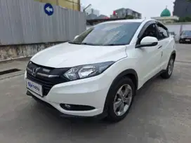 Honda HR-V 1.5 E Bensin-AT 2017 Putih /