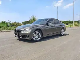 BMW F30 320i SPORT 2013