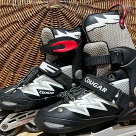 Sepatu roda Anak Inline Skate Cougar (Size 34-37) bisa dirubah2 ukuran