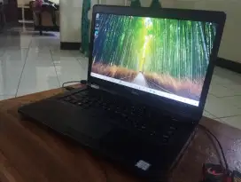 Laptop untuk kuliah atau kerja