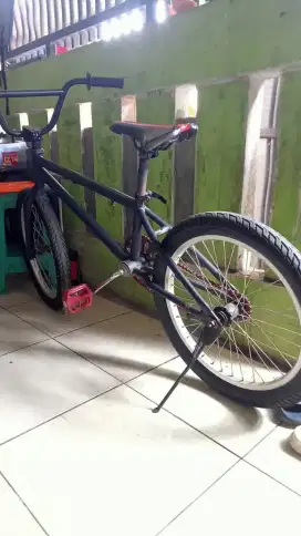 Sepeda BMX UK 20 sudah torpedo