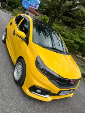 Honda brio tahun 2021