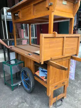 Di jual gerobak angkringan