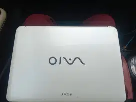 FS Sony Vaio SVF142C1WW