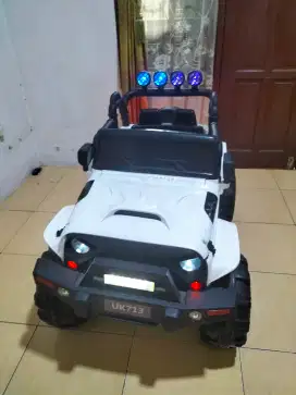 MOBIL AKI ANAK ANAK