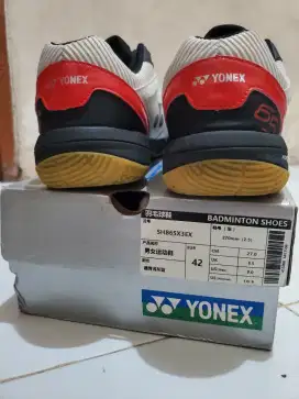 SEPATU BADMINTON YONEX SHB 65 ZM3