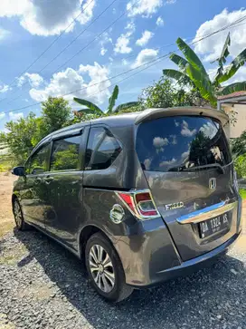 Honda Freed 2012 Bensin