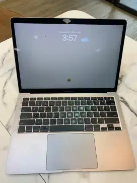 Macbook Air 2020 i3 13 Ram 8/256