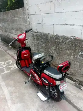 Sepeda listrik SELIS Murai