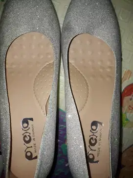 sepatu heels made in taiwan. bisa nego !!