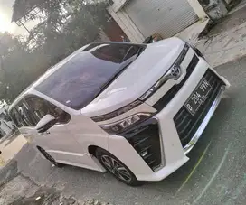 Toyota voxy 2020