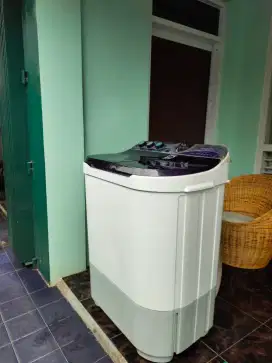 DIJUAL: Mesin Cuci SHARP 2 Tabung, Kapasitas 10 Kg