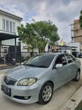 Toyota VIOS G AT 2006
Mesin bagus 
Body mulus