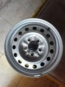 Jual velg bekas 4velg apv dan 4 velg luxio