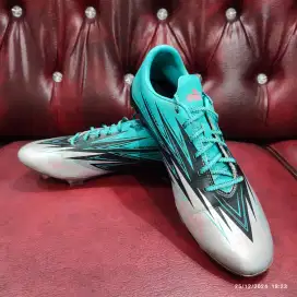 DIJUAL CEPAT SEPATU BOLA SPECS LIGHTSPEED 3 FG SILVER BLACK AQUA,
42