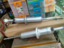 Shock absorber taudong buat mobil Toyota Fortuner Hilux Vigo depan