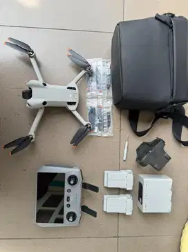 DJI MINI 4 PRO COMBO PLUS (RC2)