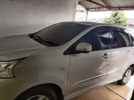 Bismillah dijual mobil pribadi satu tangan dari baru