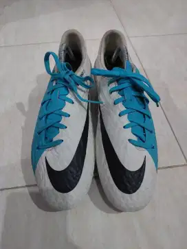 Sepatu Bola Nike Hypervenom Phantom III Size 44,5