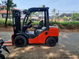 Forklift toyota 8fd 25 2017