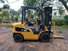 Forklift caterpilar 2,5ton treelift