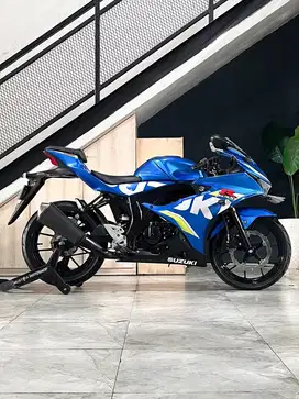 Stok Terbatas‼️Suzuki GSX 150 th 2018 biru - Ayu Mustika