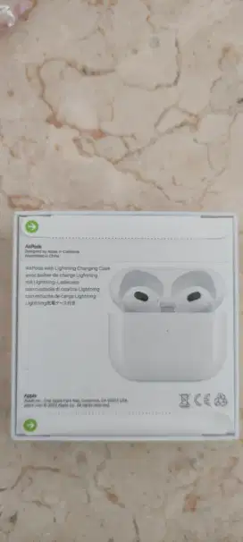 Original apple airpods 3