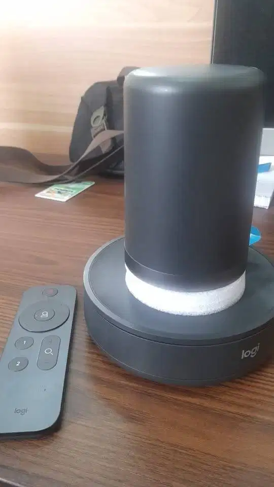 Logitech Rally Kamera langsung konek ke PC