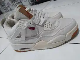 Jordan retro 4 levis barang masi bagus bgt