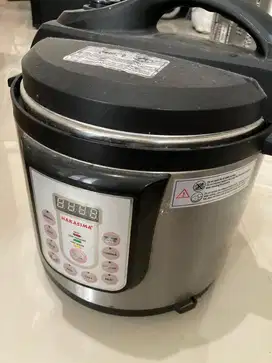 Jual magic com / rice cooker hakasima bekas, lama tidak dipakai, murah