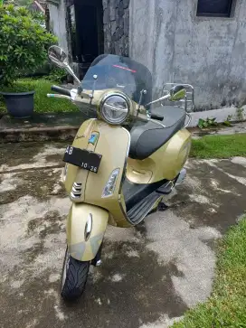 Vespa Primavera 75th Anniversary full original mulus