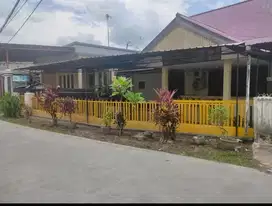 Dijual rumah tengah kota.