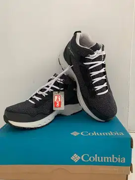 Sepatu Gunung Columbia Women Irrigon Trail Mid Knit Cutegorilla