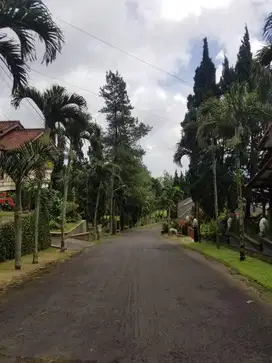 villa arca medika trawas dalam komplek