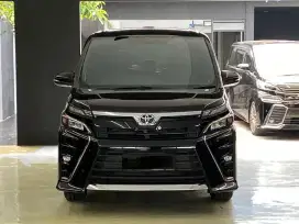 TOYOTA VOXY 2020/2021