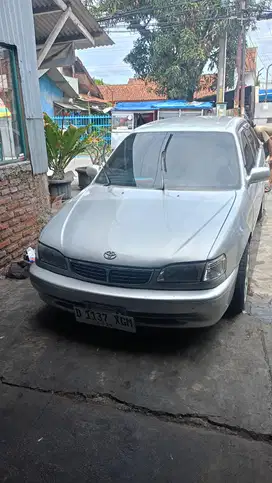 Toyota Corolla 2000 Bensin