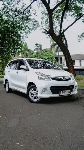 Toyota Avanza Veloz AT 1.5 2012