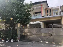 Rumah di Babatan Pratama dekat Wiyung, Mastrip, Sepanjang